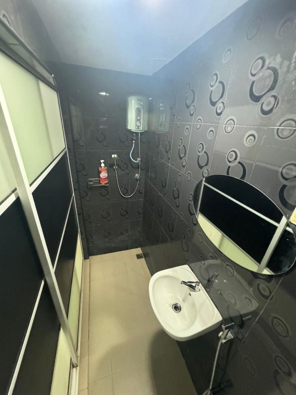 Momo Guest House クアラ・トレンガヌ エクステリア 写真